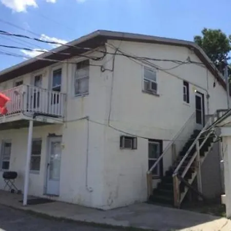 Pine Rest Motel